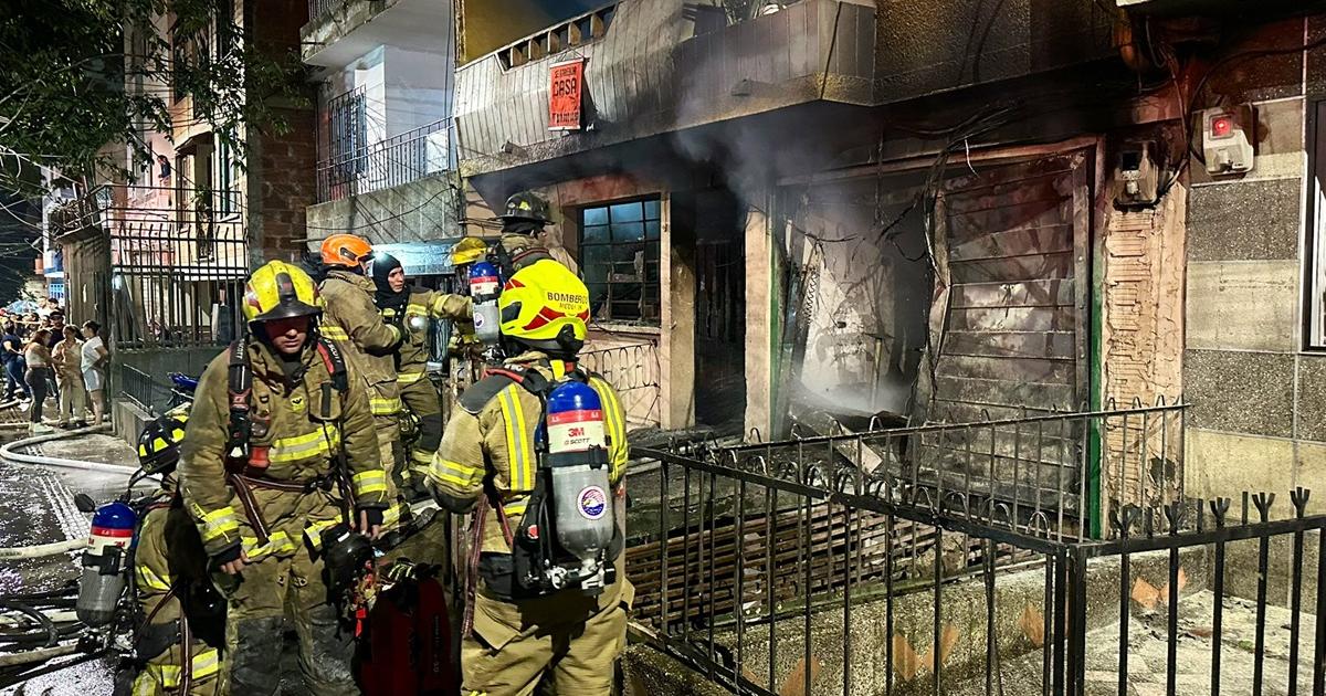 Una persona muerta dejó incendio de una vivienda en Medellín