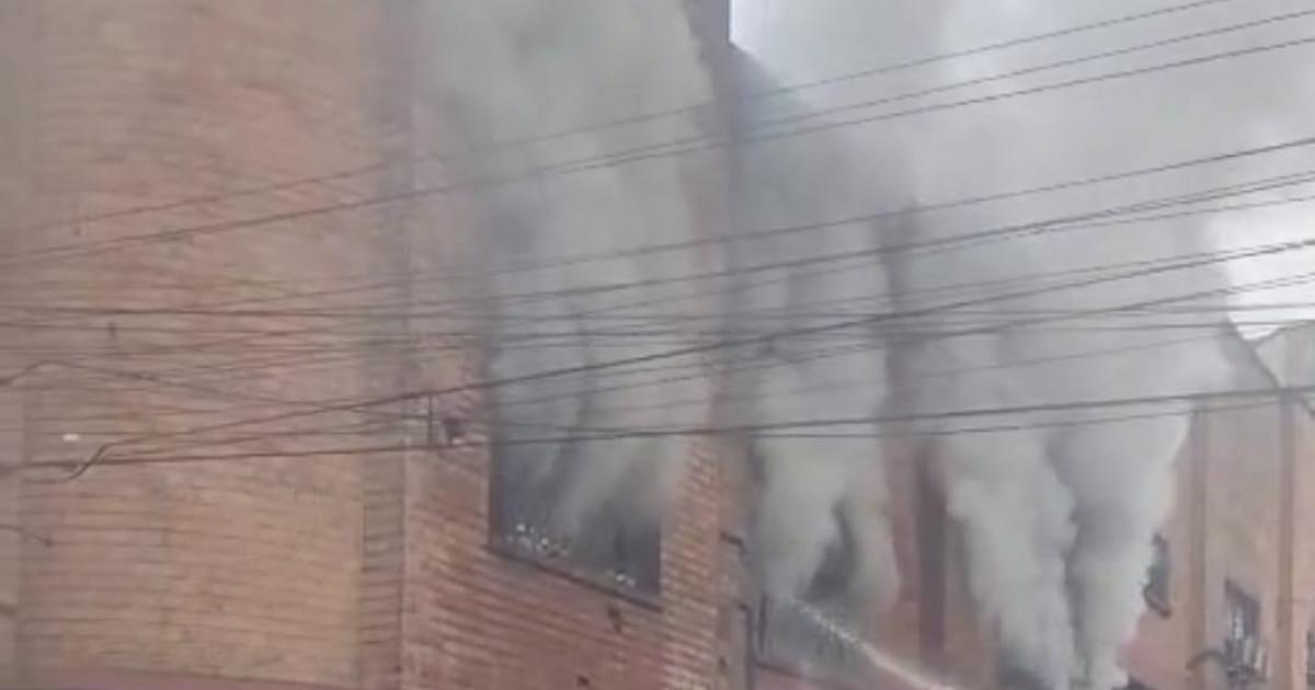 Una chispa de una maquina provocó voraz incendio en Itagüí