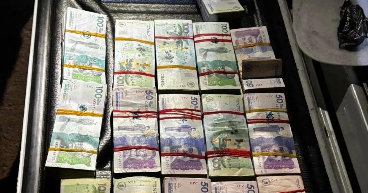 Capturan a hombre con más de $253 millones ocultos en un bus intermunicipal en Guarne