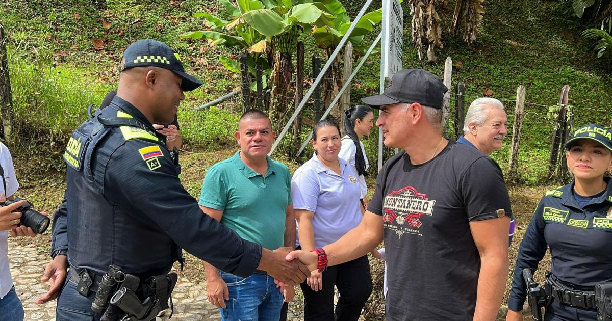 4.120 sistemas comunitarios refuerzan la seguridad en Antioquia