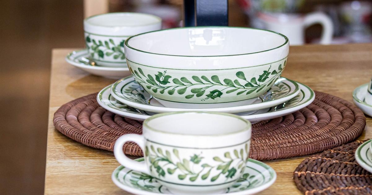 Papa León XIV recibió una vajilla desde El Carmen de Viboral