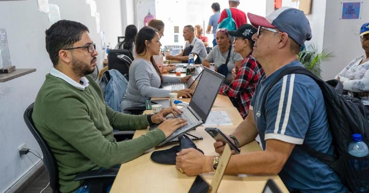 Abren 147 oportunidades de empleo para habitantes de Bello en temporada decembrina