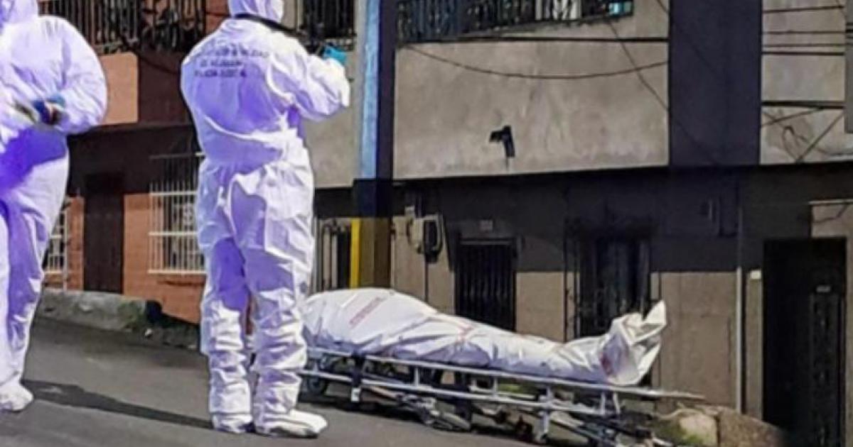 La muerte rondó en pelea de abuelitos en Medellín:  Mientras que uno falleció otro resultó herido