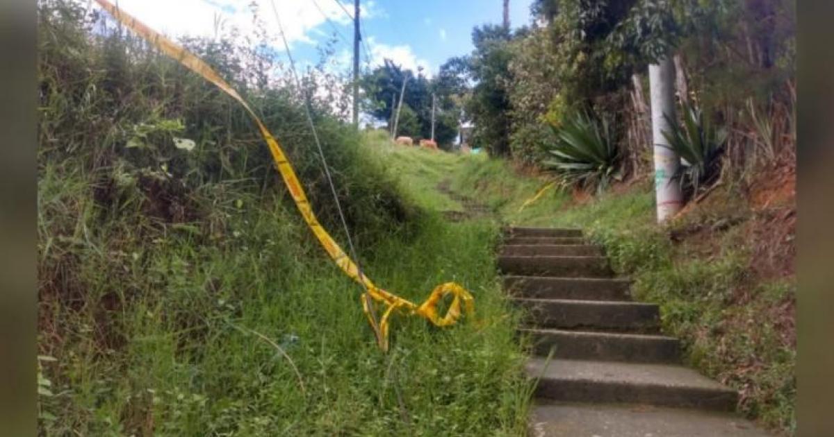 Lo mataron a puñaladas y su cadáver lo dejaron en una cuneta en Itagüí, Antioquia