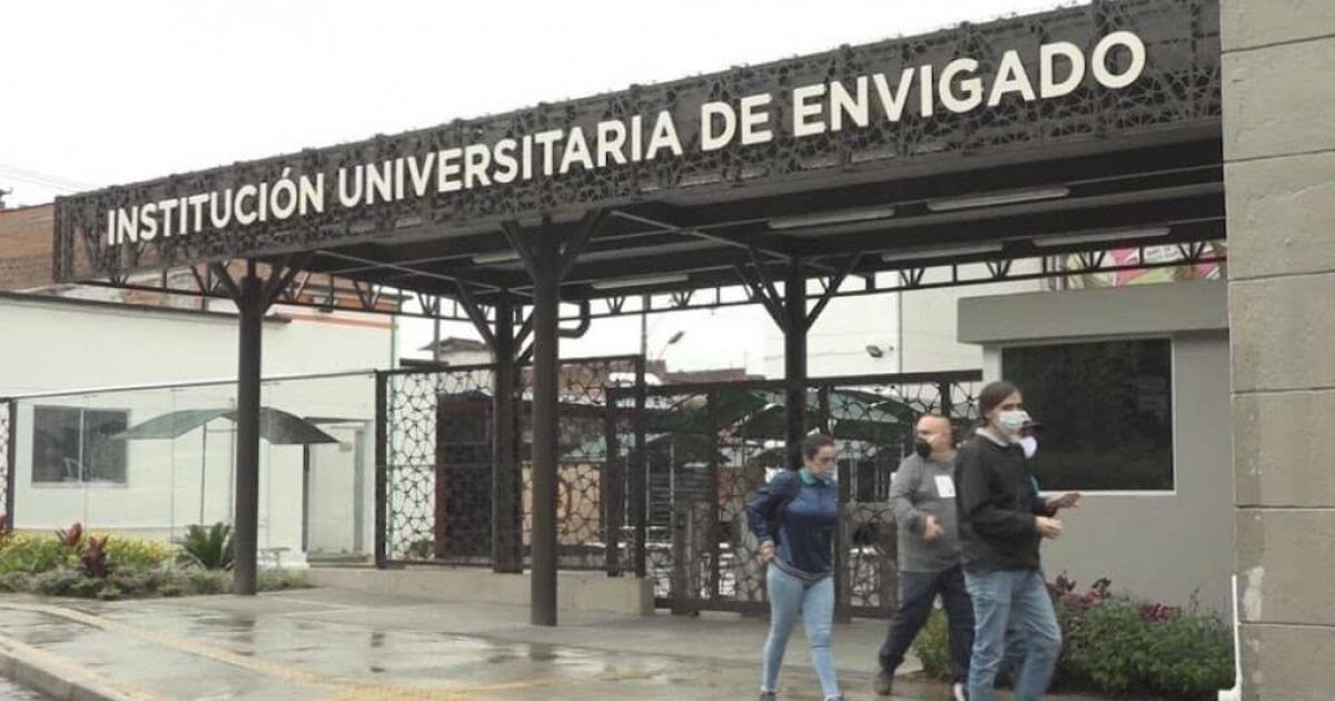 Pliego de cargos contra rectora y tesorera de la IU Envigado por presunta pérdida de más de $4.300 millones en pago irregular