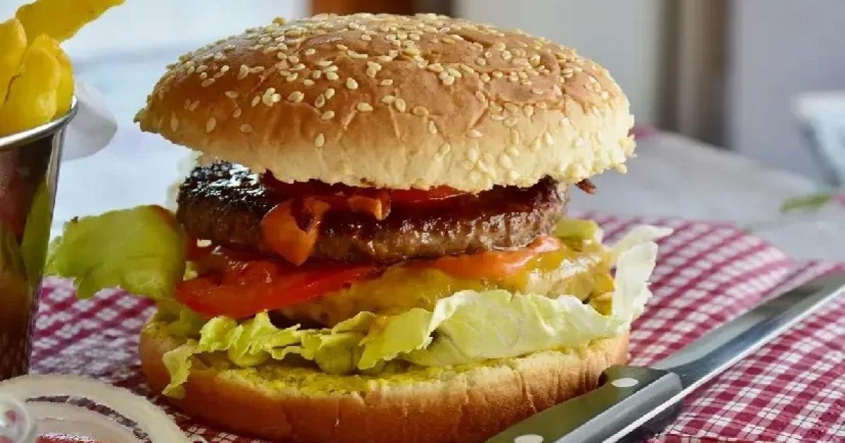 ¡Sin agua no hay hamburguesa! comerciantes de comida rápida, en alerta por corte a 1.1 millón de personas