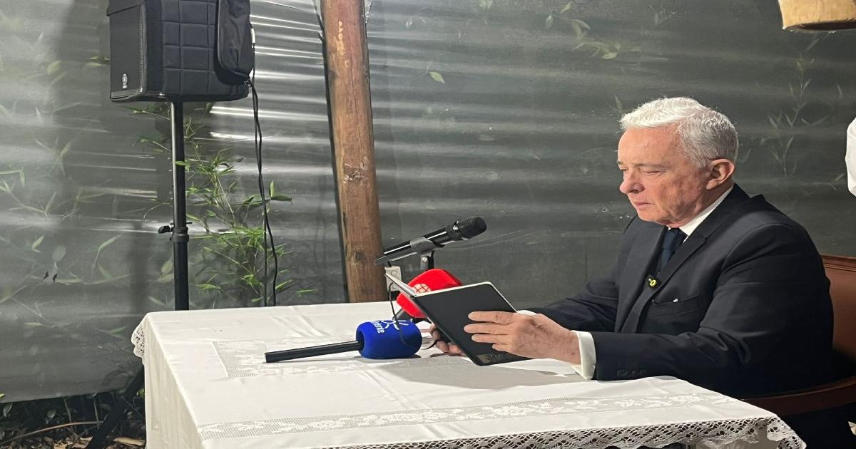 “He dicho la verdad a mis compatriotas a lo largo de esta extensa vida pública”: Álvaro Uribe Vélez