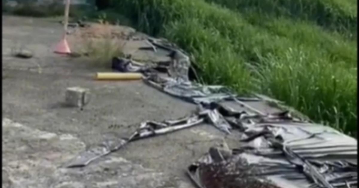 Desde hace más de un año un colegio en el Popular 1, presenta afectaciones estructurales, la comunidad reclama soluciones