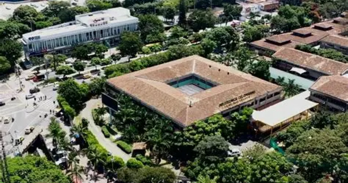 Estudiantes del Politécnico Jaime Isaza Cadavid salieron a paro indefinido