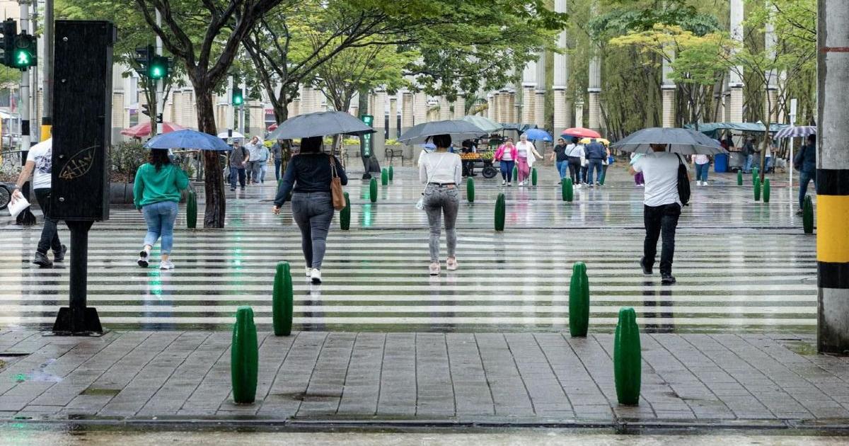 ¡Prepare el paraguas! Se espera aumento de lluvias y tormentas eléctricas en Medellín durante octubre
