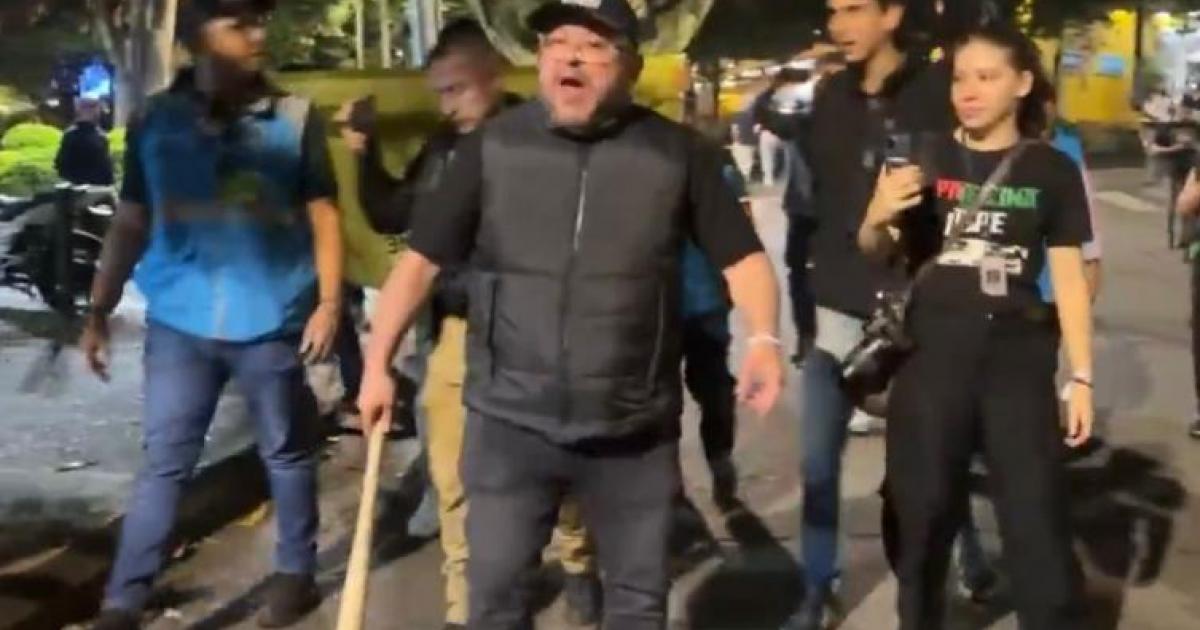 El concejal “Gury” Rodríguez regalará bates con la palabra 'diálogo' en Medellín