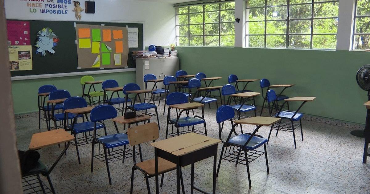 230 niños se podrían quedar sin clases por posible cierre de dos escuelas en Itagüí