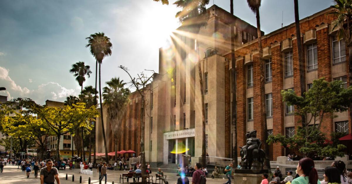 Turista estadunidense murió cuando paseaba por Medellín