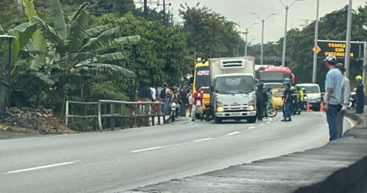 Grave accidente de tránsito: Un niño y un adulto murieron en Medellín