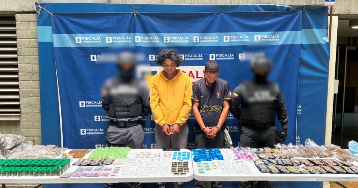 [Fotos] Como “gatos” pretendían escapar por los tejados cinco jíbaros de "la 24" del barrio Antioquia de Medellín