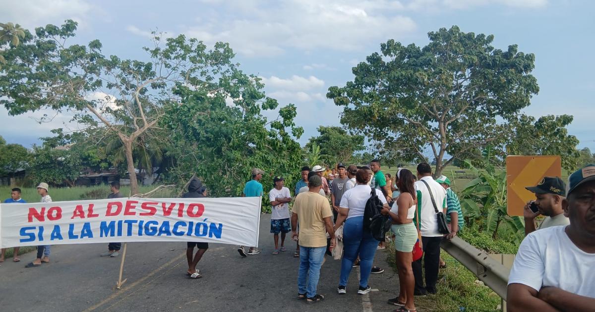 Varias horas de bloqueos en la vía que conecta a Montería con Urabá-Antioqueño