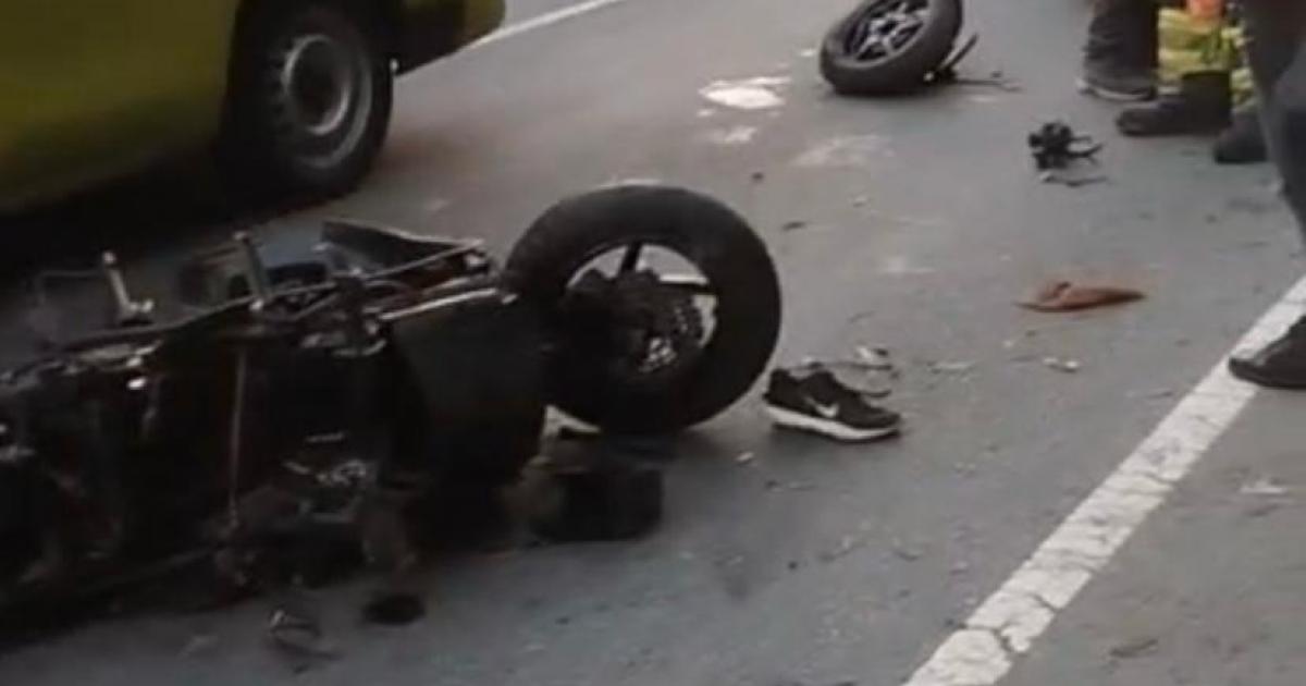 Motociclista sufrió amputación de uno de sus brazos en fuerte colisión en Robledo; hay seis heridos