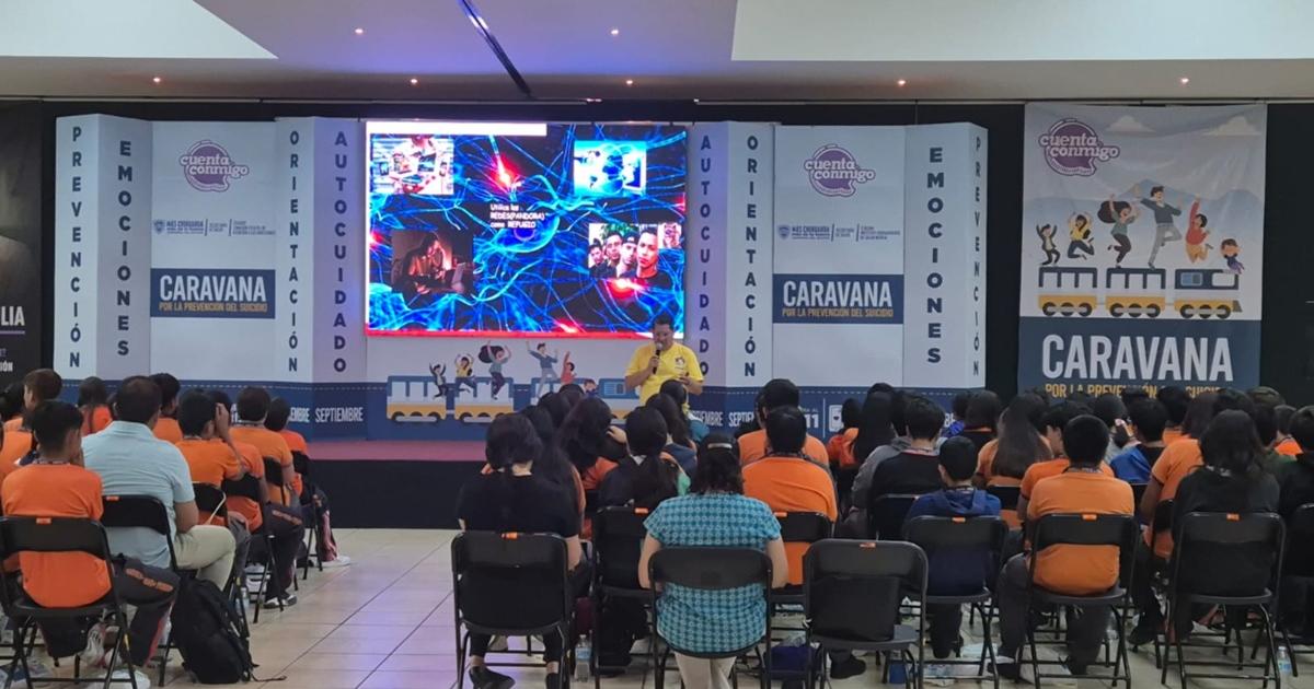 Un profesor antioqueño transforma vidas en escenarios de adicción y cárceles: Su experiencia es requerida en México