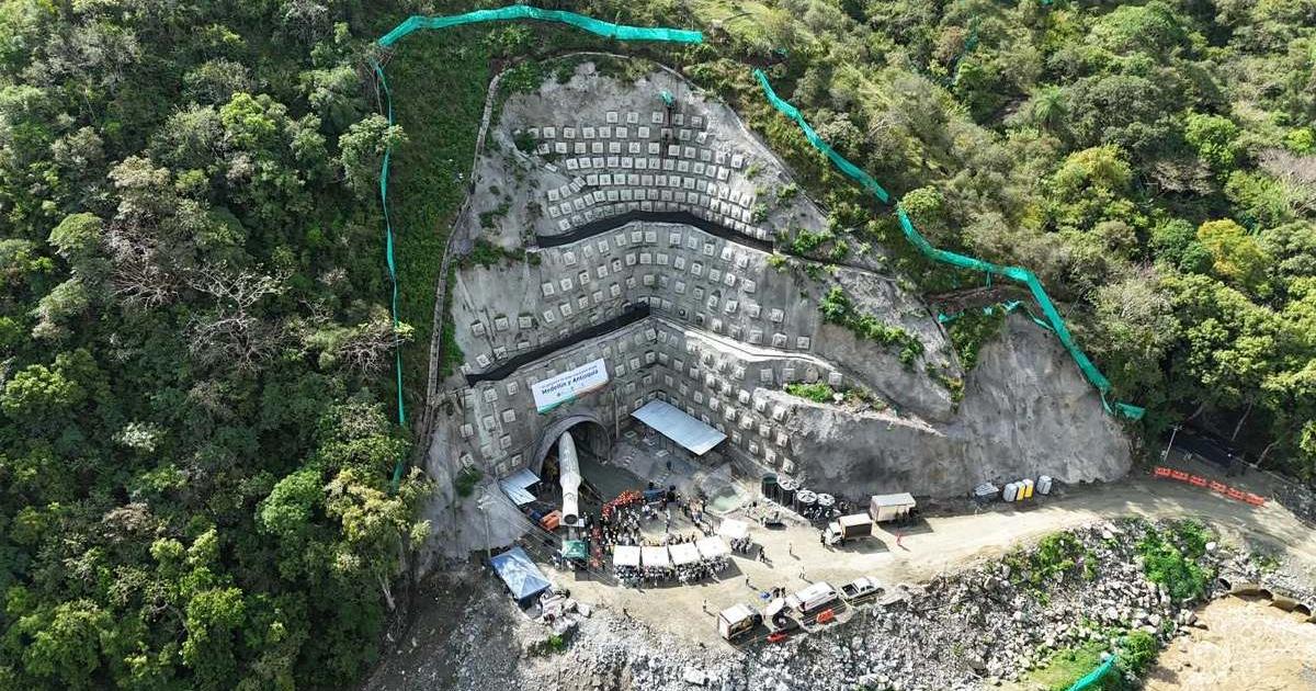 Comunidad del Urabá antioqueño, celebra que con la terminación del Túnel del Toyo se reducirá el trayecto a 4 horas para llegar a Medellín