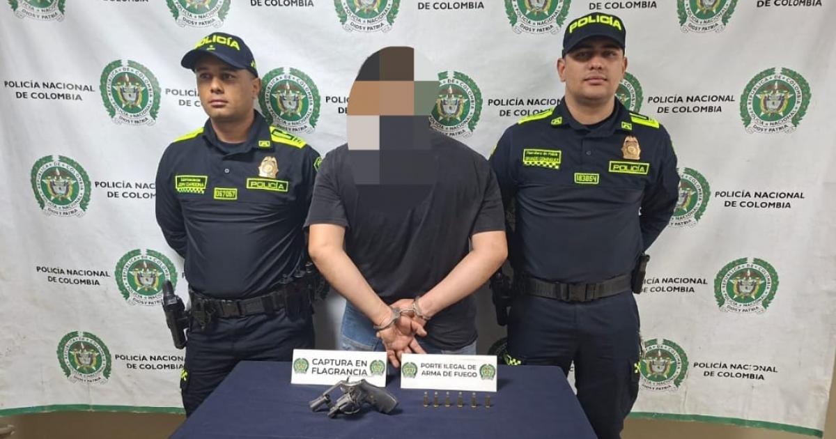 Con disparos al aire quería solucionar una riña en el barrio Santa Cruz de Medellín