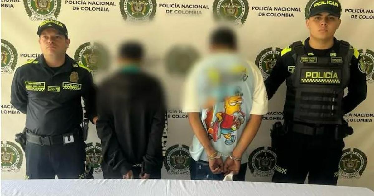 Capturan a dos presuntos asesinos que escapaban en un taxi: El centro de Medellín suma dos homicidios este fin de semana