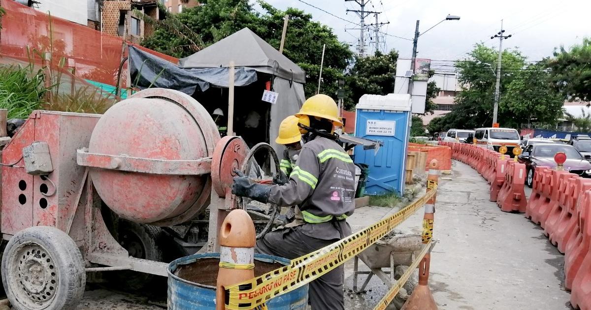Medellín reubicó 246 metros de redes subterráneas de alcantarillado para avanzar en las obras del Metro de la 80