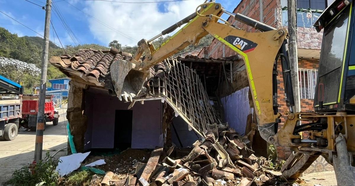 En Yarumal, Antioquia fueron derribadas dos casas, focos de inseguridad
