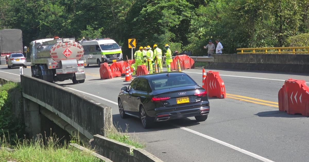 Explosión en la vía Medellín–Manizales: autoridades investigan y ofrecen $50 millones