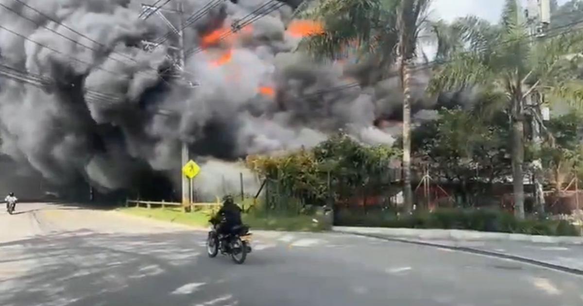 Cuatro mascotas murieron y seis viviendas resultaron afectadas tras incendio en la Estrella, Antioquia