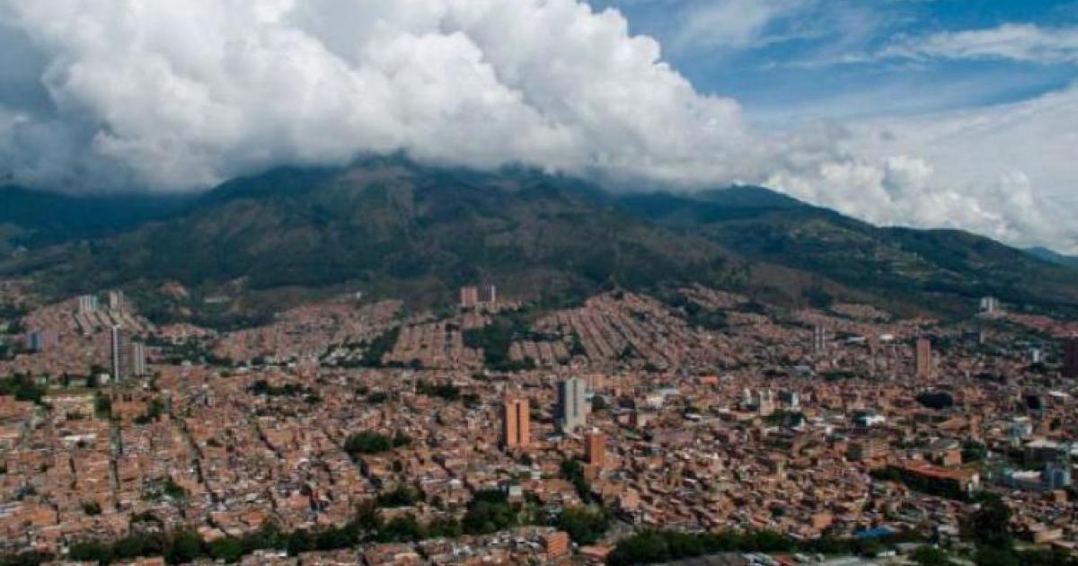 El Centro de Medellín es la comuna con más vendedores informales: se estima que sean más de 20 mil