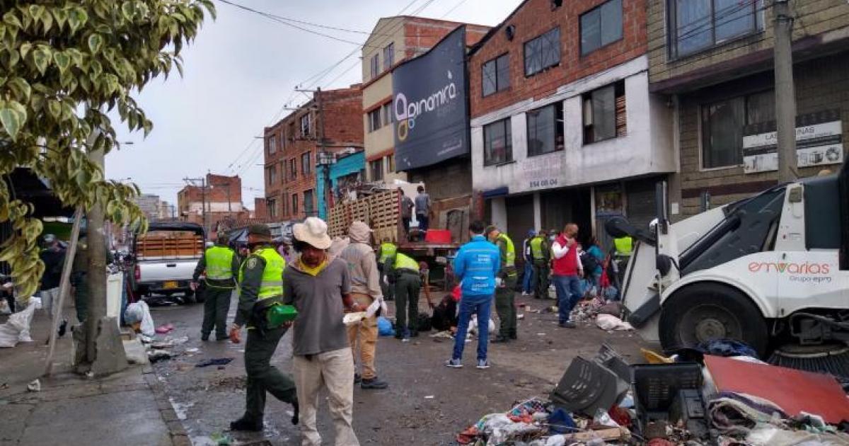 Pidió auxilio luego de recibir una puñalada en el centro de Medellín: Segundos después falleció en un andén