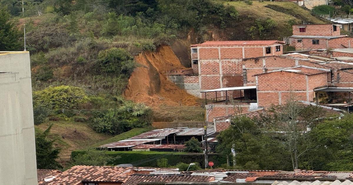 17 personas y tres mascotas evacuadas en Rionegro por movimiento en masa