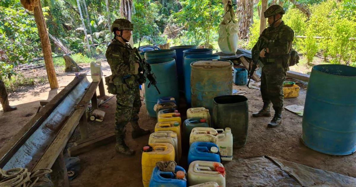 [FOTOS] Destruyen gigantescos laboratorios de cocaína del Clan del Golfo en Antioquia, con una pérdida de $550 Millones 