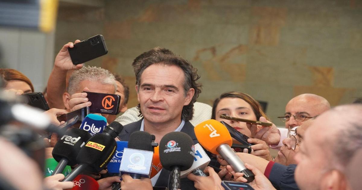 Alcalde de Medellín pide a la fuerza pública reforzar la seguridad y reducir el riesgo de ataques en la ciudad