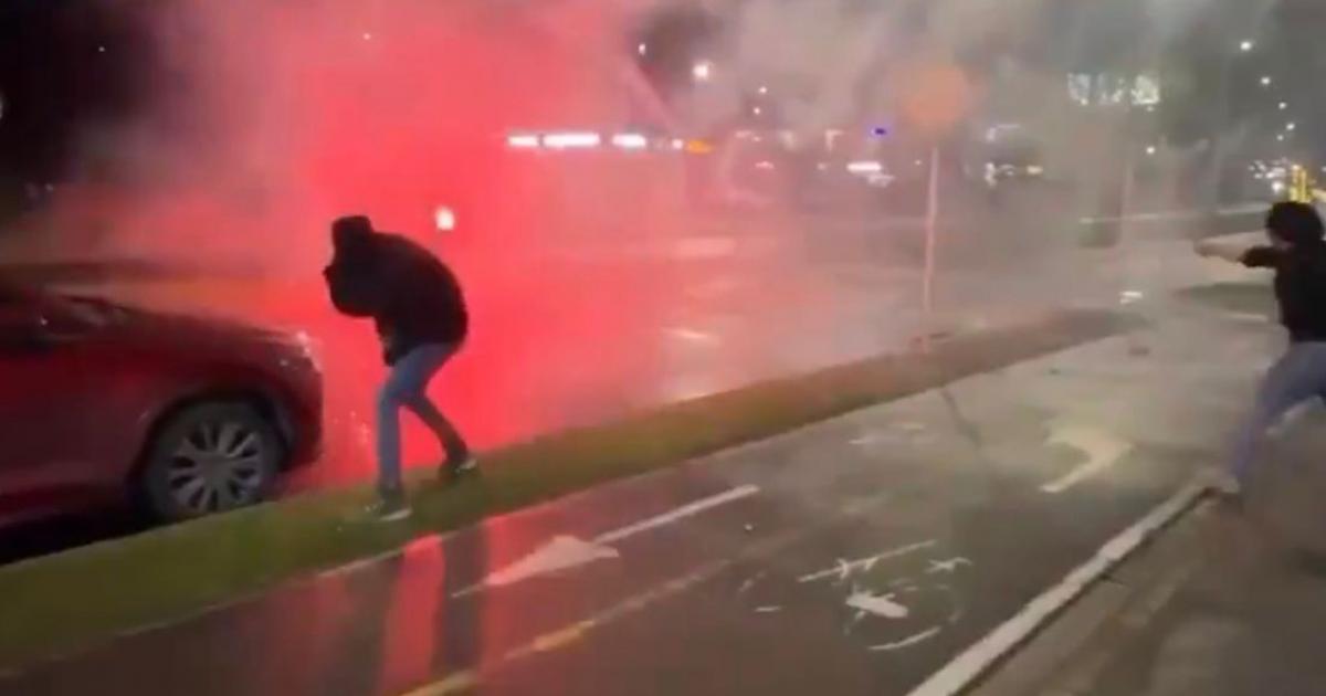 Jóvenes se enfrentaron con bengalas en Rionegro, Antioquia