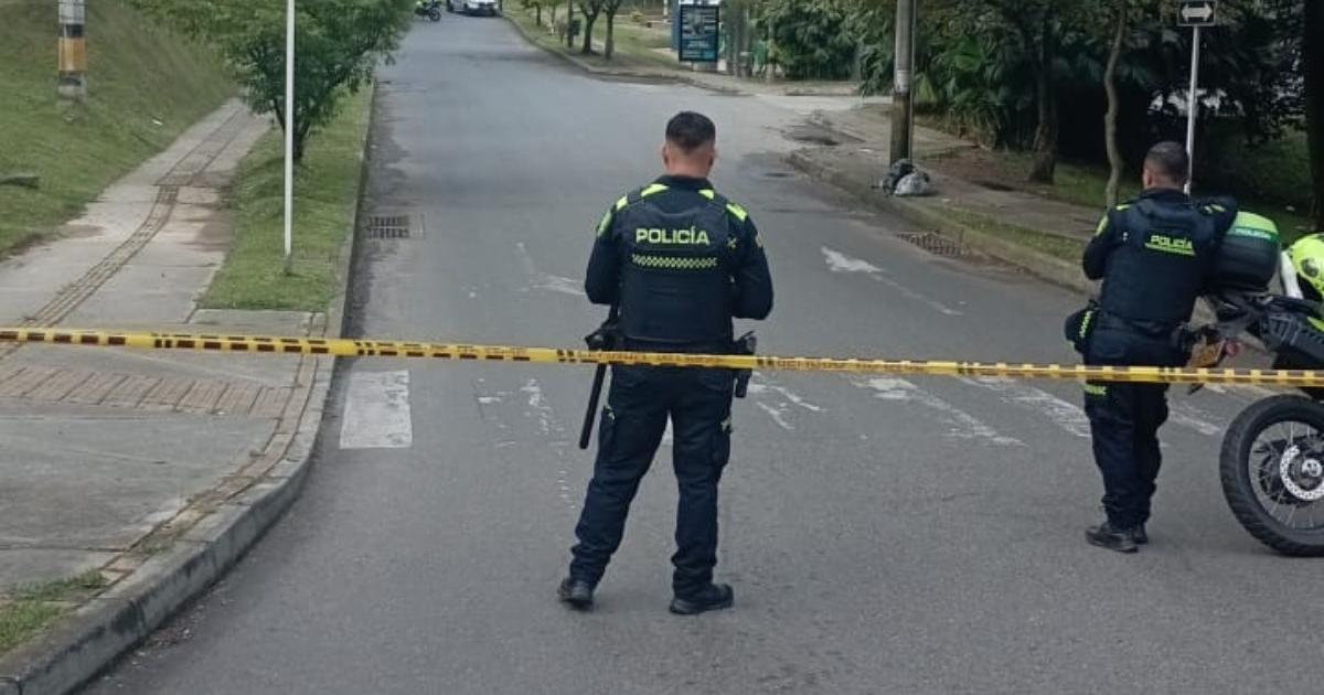 Descartan amenaza de artefacto explosivo en Medellín: maleta abandonada provocó alerta de las autoridades