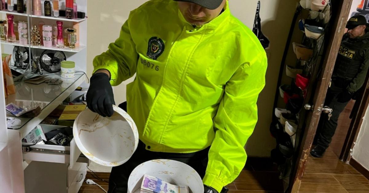 Red de oro ilegal sobornaba a funcionarios y criminales; Fiscalía les afectó bienes por $373 mil millones en Antioquia