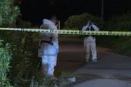 Investigan la muerte violenta de tres personas en Antioquia.