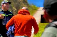 Detienen a gringo en Antioquia tras hallar en su poder 33 perros, 2 boas y 2 babillas en pésimas condiciones 