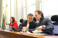 Autoridades investigan amenazas contra el alcalde y concejales de Medellín