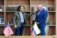 Alcalde de Medellín, Federico Gutiérrez con el Estados Unidos en Colombia, Jhon MacNamara