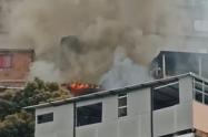 Tres viviendas resultaron afectadas en voraz incendio en Villatina 