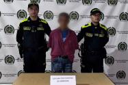 Adulto mayor de 65 años sería quien le roció gasolina y quemó una mujer en Medellín