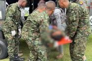 Uniformados evacuados tras combares en Antioquia