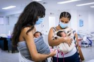 Empresa de taxis de Medellín regalará 100 vales a madres canguro para citas vitales con sus hijos prematuros