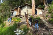 Detectan 21 familias en riesgo por construcciones ilegales en El Picacho, Medellín 