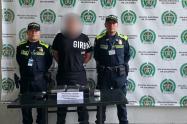 Capturaron a dos personas que pretendían transportar droga en Rionegro