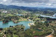 Embalse de Guatapé, en Antioquia  