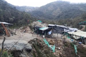 Los socavones estaban ubicados en el mismo predio donde  las autoridades destruyeron una mina ilegal en el 2017