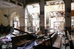 156 muertos dejan ataques en iglesias y hoteles de Sri Lanka